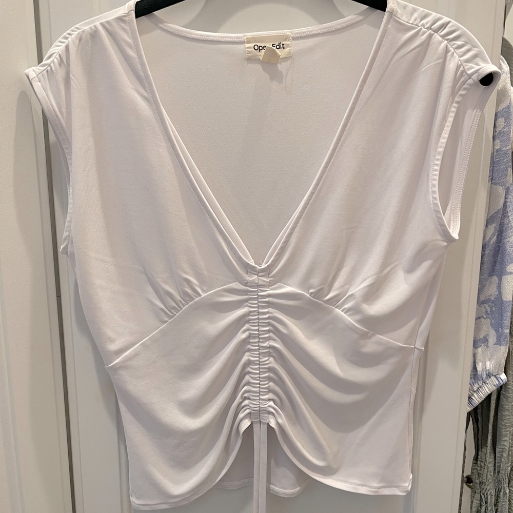 Open Edit V-neck Cinch Top